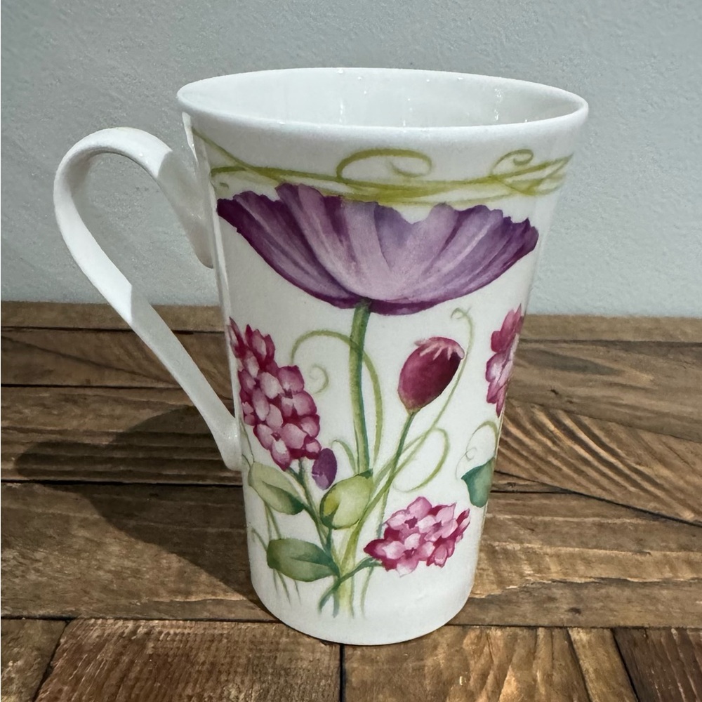 1 Coffee Mug Roy Kirkham 2002 Flowers Fine Bone China Made in England